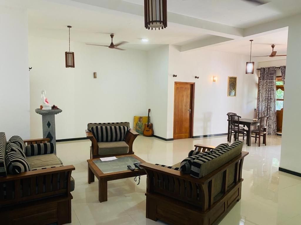 Akash Villa Talaramba Екстер'єр фото